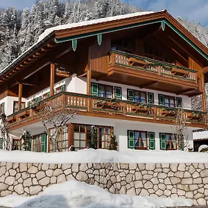Haus Bergahorn , Reit im Winkl Deutschland